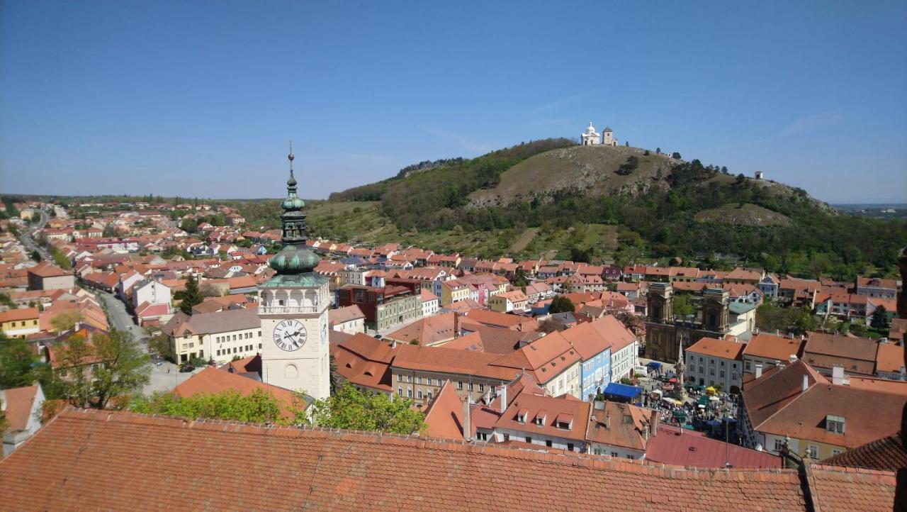 Ubytovani Na Spaciru Mikulov Exteriör bild